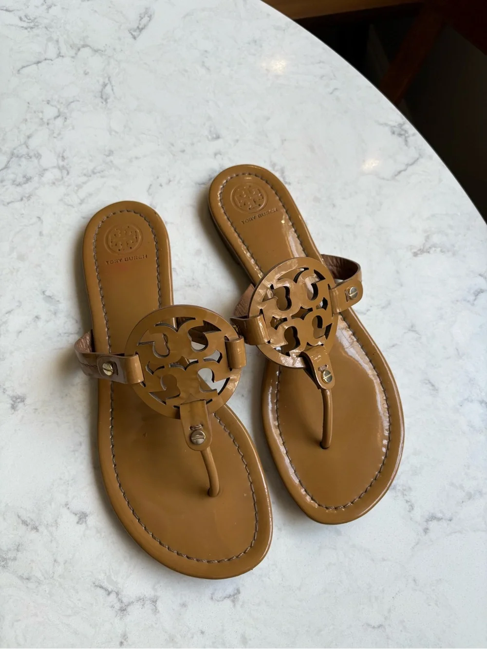 Tory Burch Tan Leather Logo Thong Sandals 8